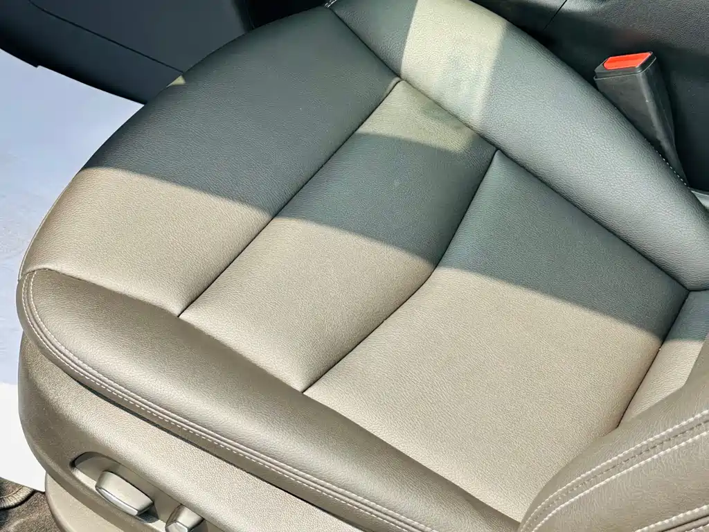 Cadillac XT6 2024 — фото 12