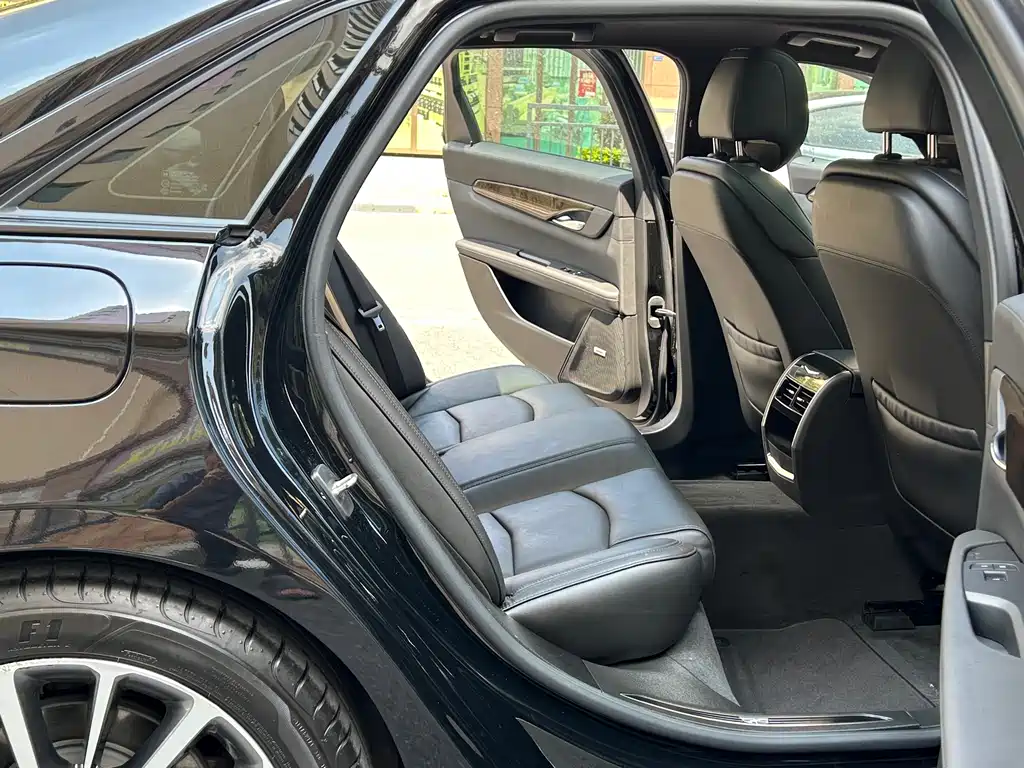 Cadillac CT6 2021 — фото 14