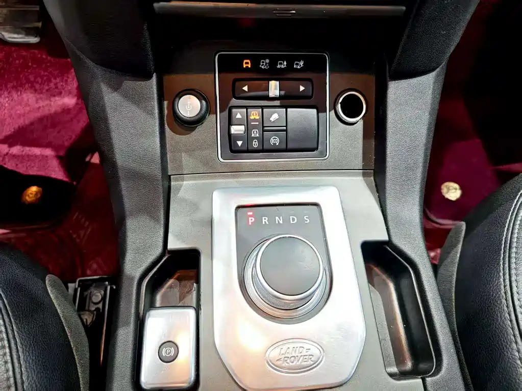 Land Rover Discovery 2016 — фото 17