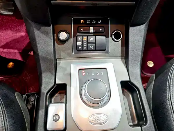 Land Rover Discovery 2016