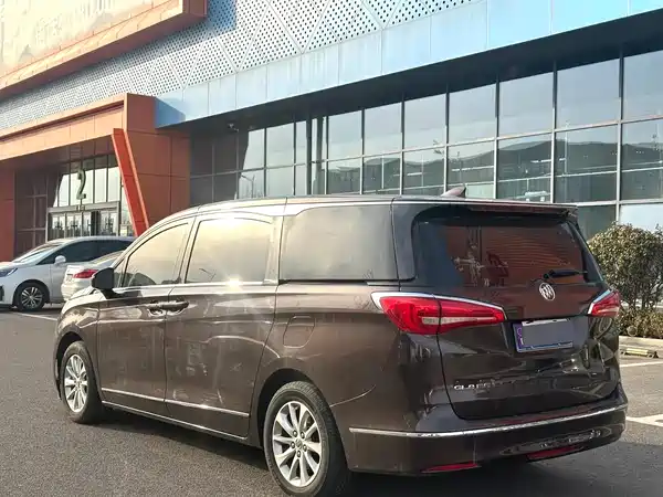 Buick GL8 2017