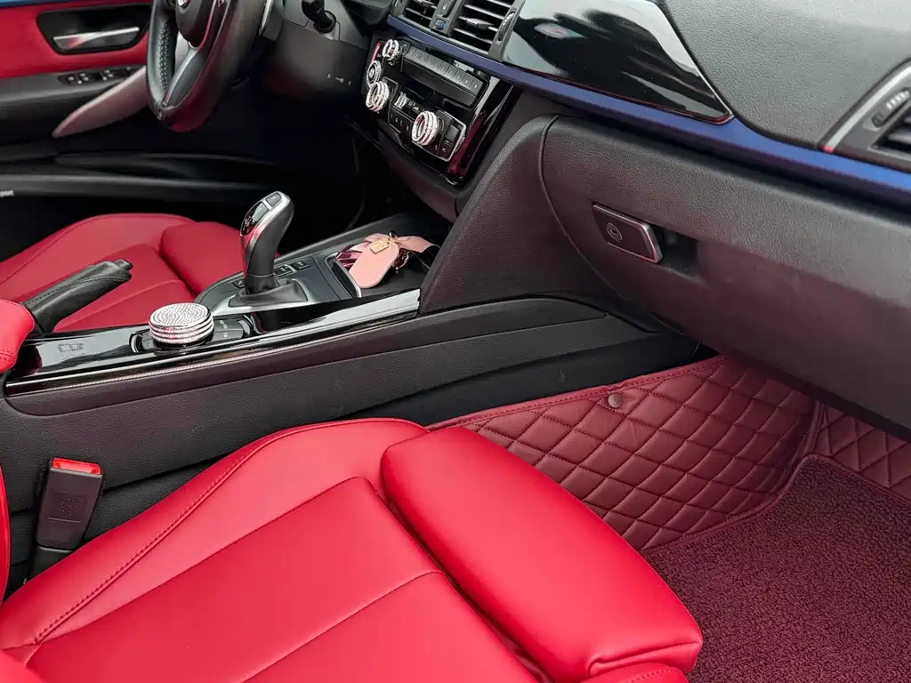 BMW 3 Series 2017 — фото 13