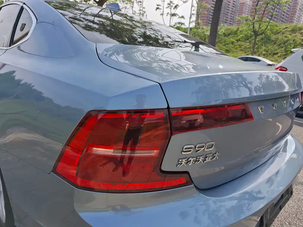 Volvo S90 2018 — фото 10
