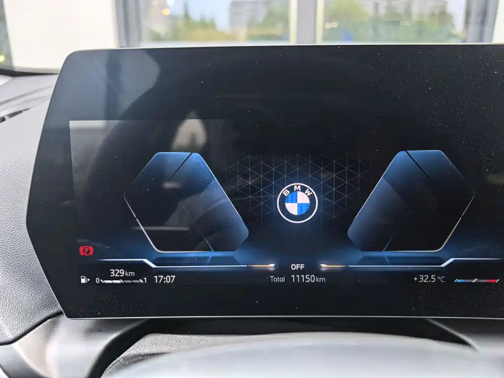 BMW 2 Series 2025 — фото 12