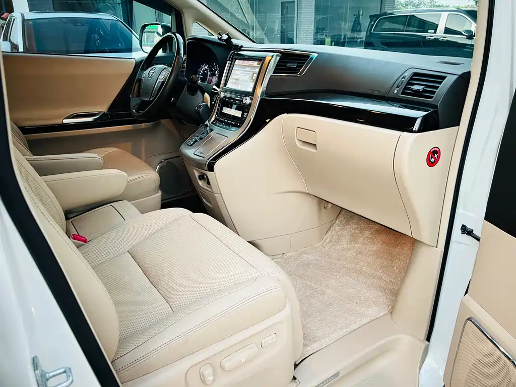 Toyota Alphard 2013 — фото 9