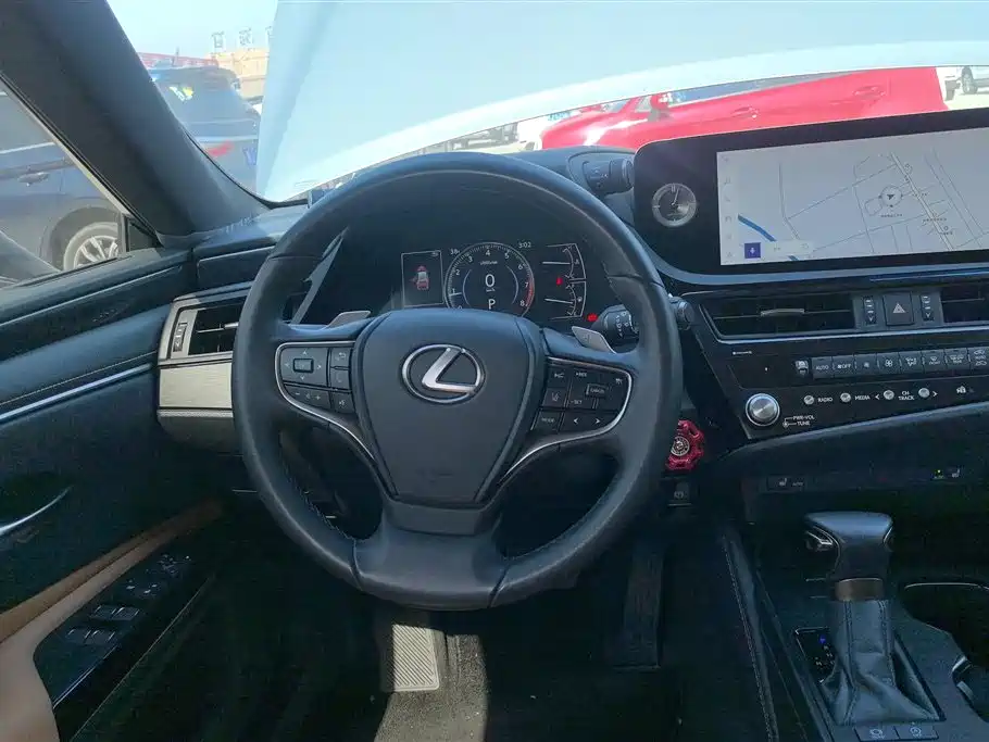 Lexus ES 2024 — фото 15