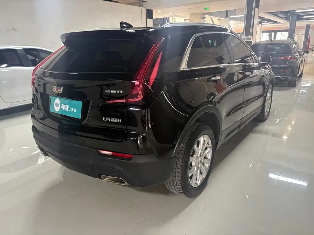 Cadillac XT4 2020 — фото 5