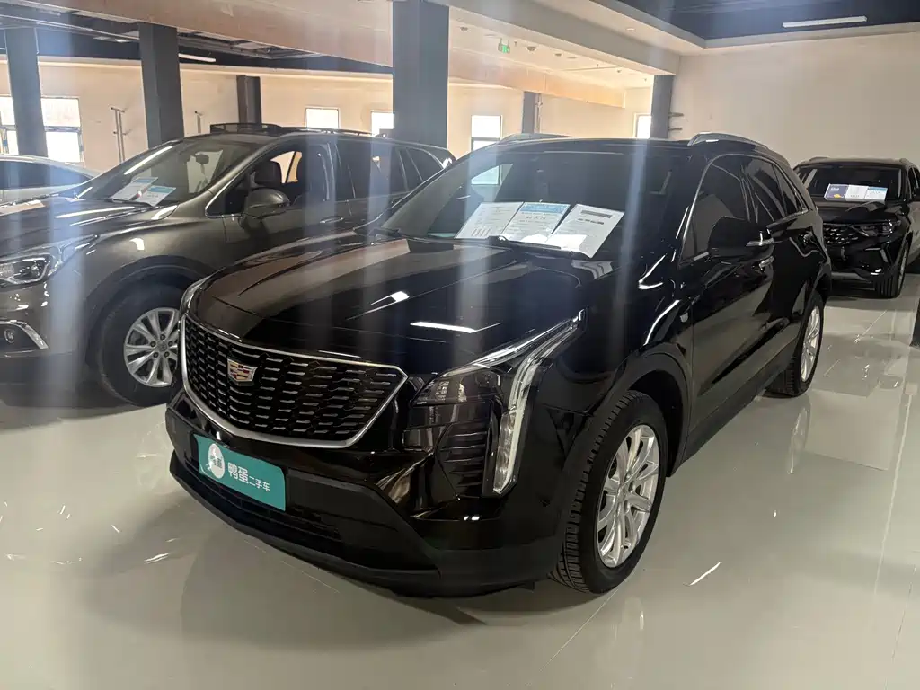 Cadillac XT4 2020 — фото 1