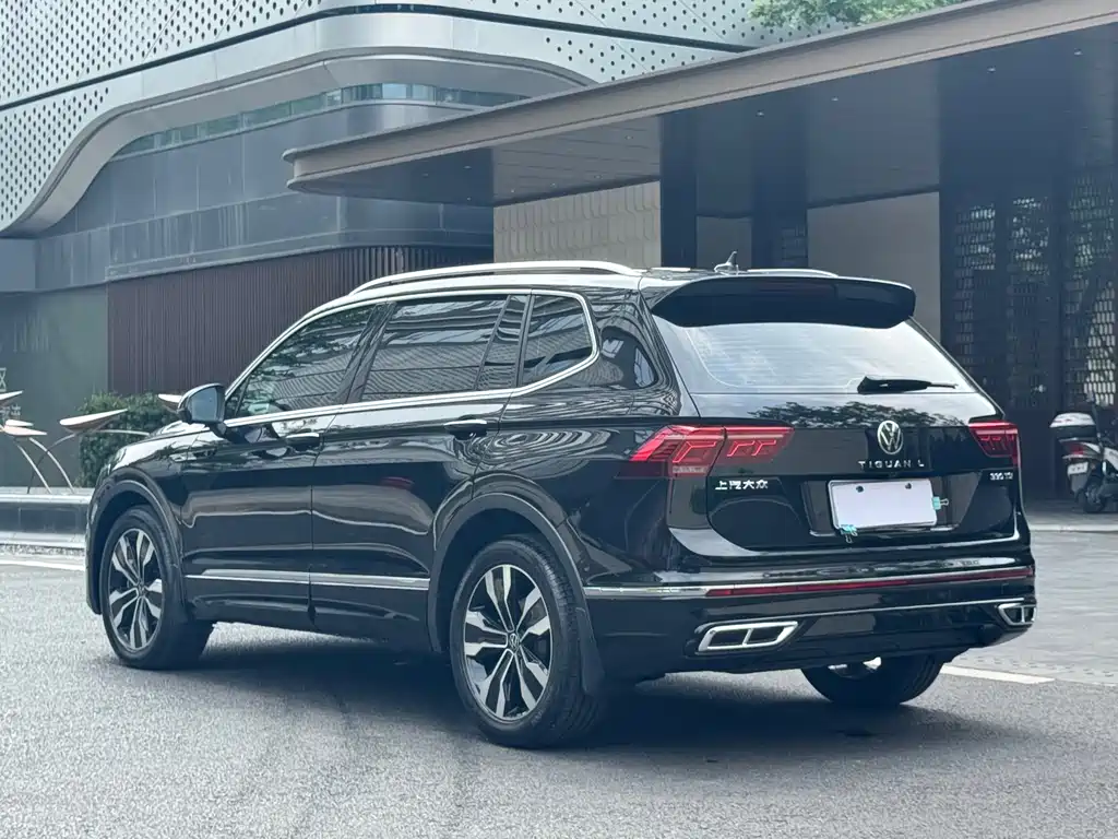 Volkswagen Tiguan L 2024 — фото 31