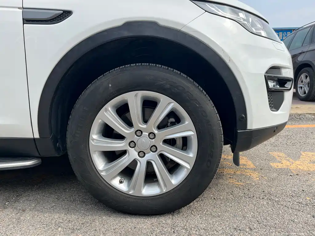 Land Rover Discovery Sport 2018 — фото 21