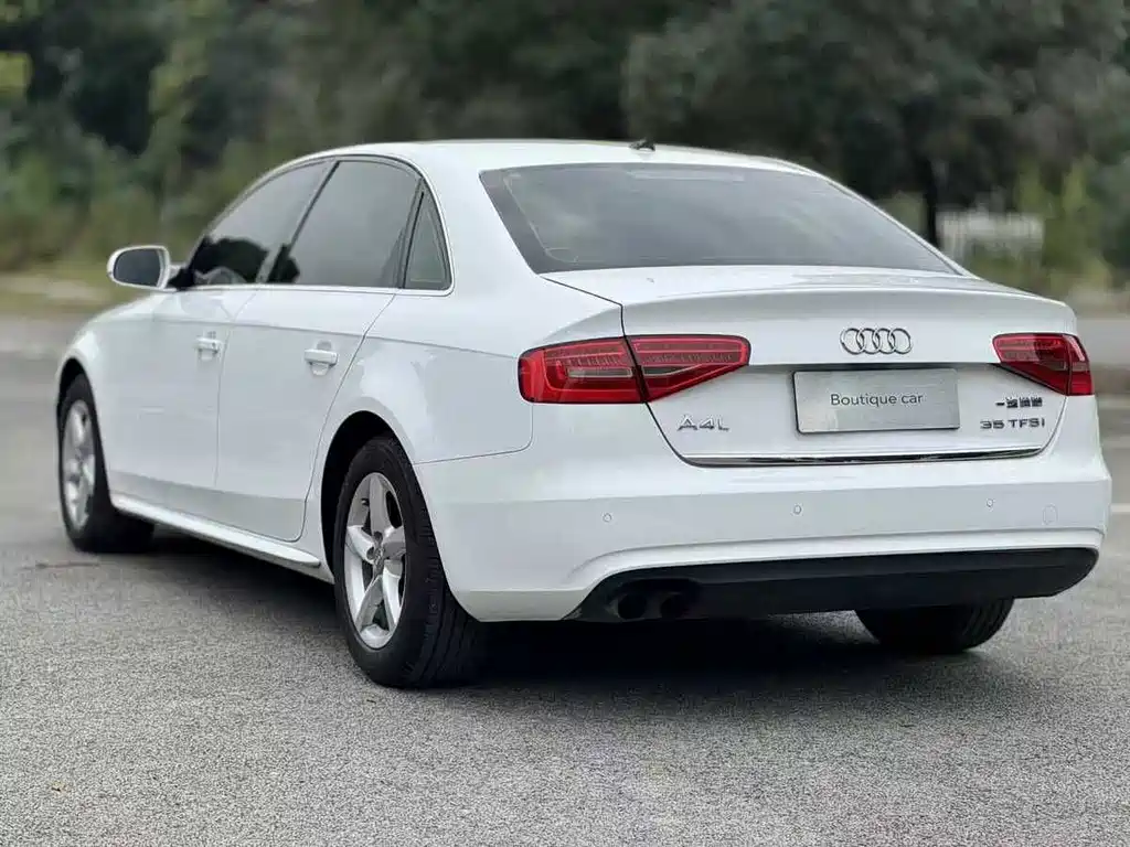 Audi A4L 2013