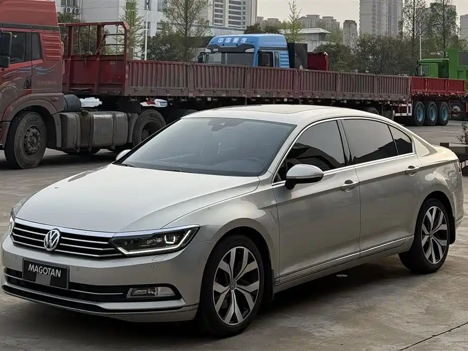 Volkswagen Magotan 2018 — фото 1