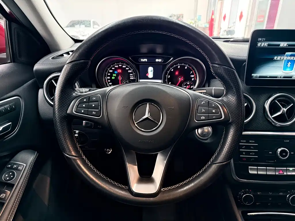 Mercedes-Benz GLA 2019 — фото 14