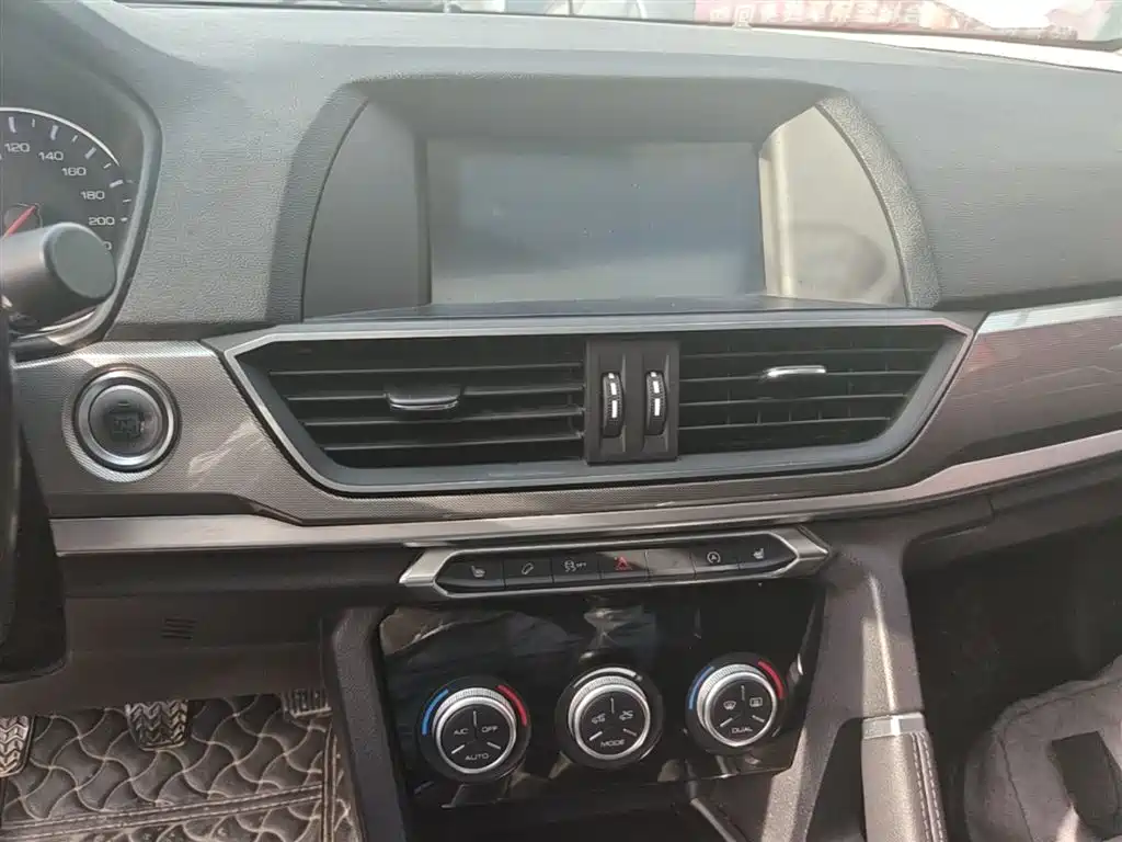 Haval H6 2018 — фото 13