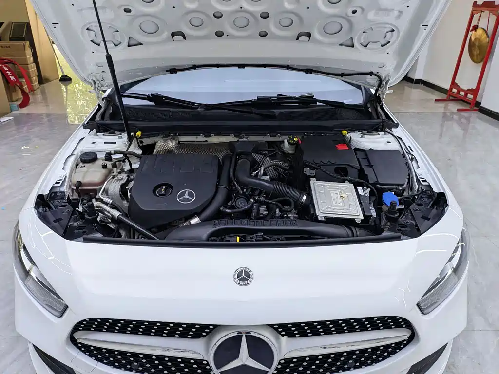 Mercedes-Benz A-Class 2019 — фото 10