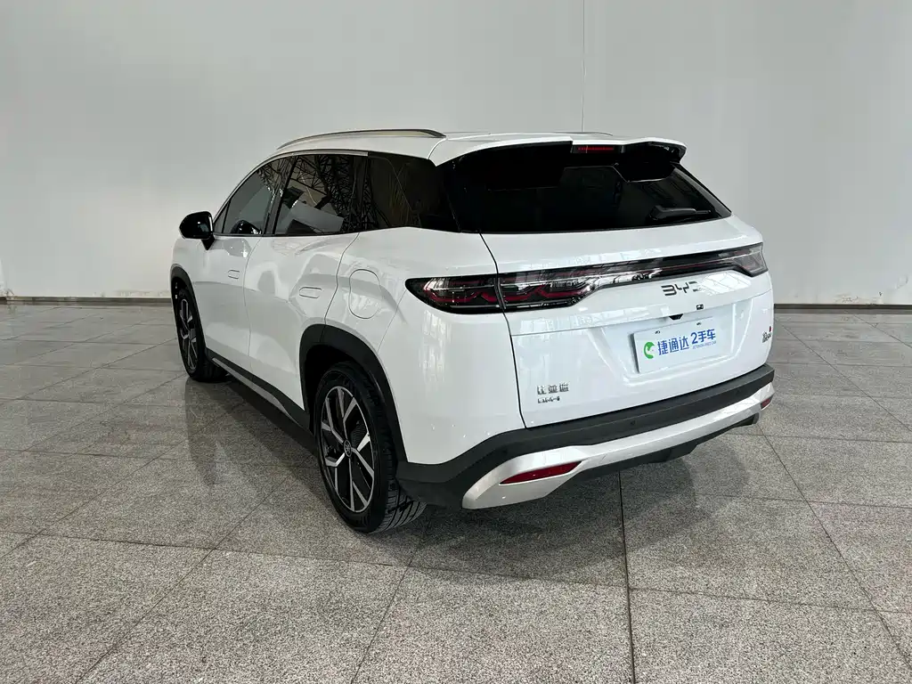 BYD L DM-i 2024 — фото 4