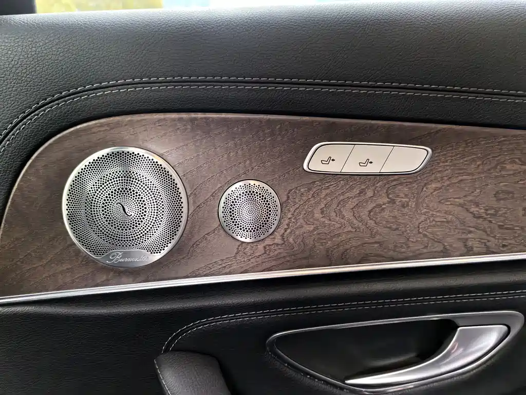 Mercedes-Benz E-Class 2019 — фото 9