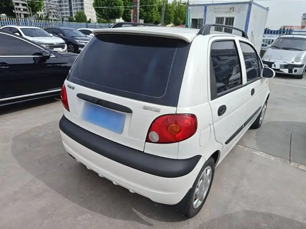 Baojun Spark 2015 — фото 7