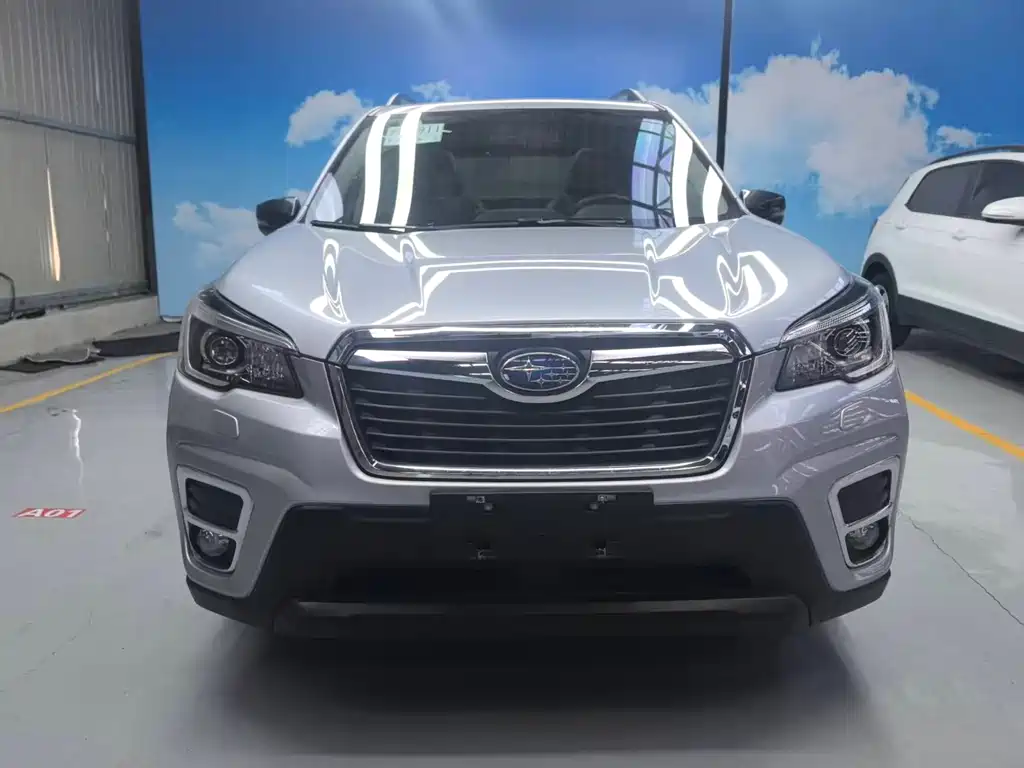 Subaru Forester 2020 — фото 2