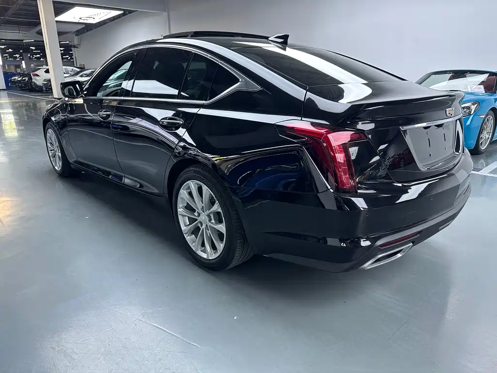 Cadillac CT5 2022 — фото 18