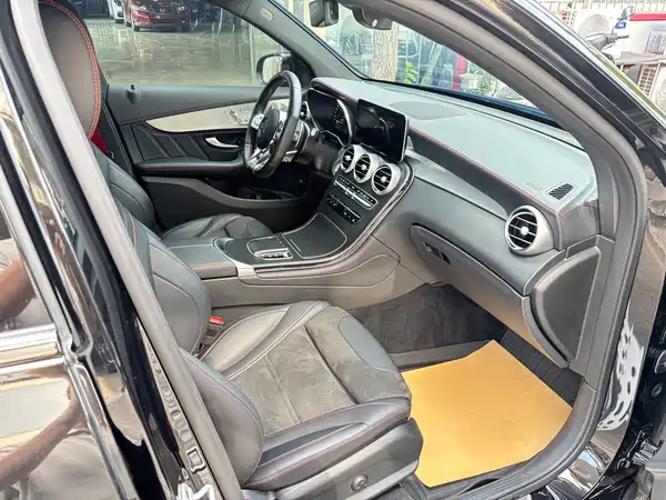 Mercedes-Benz GLC AMG 2021