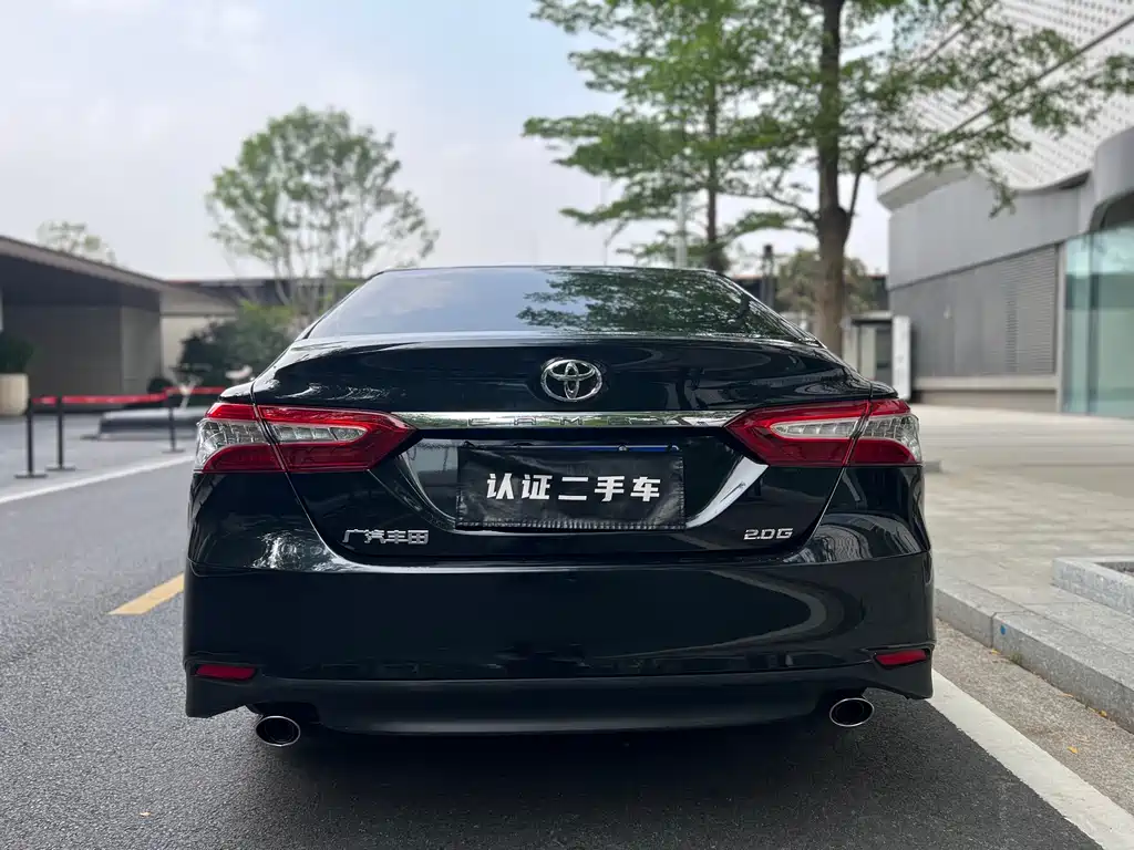 Toyota Camry 2019 — фото 9