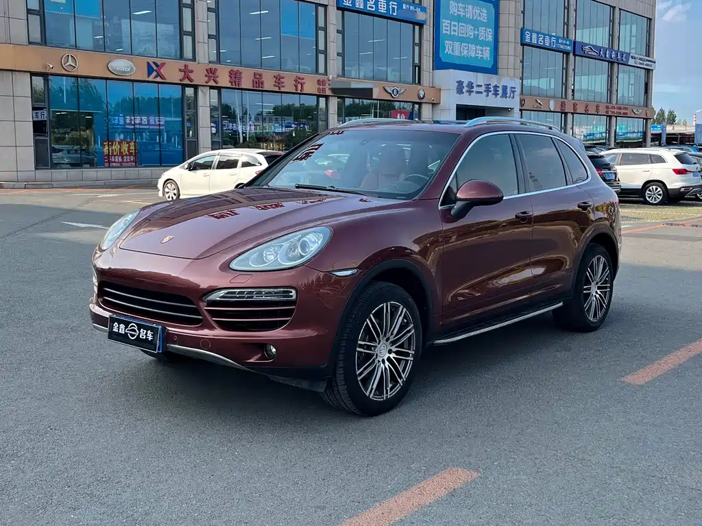 Porsche Cayenne 2013 — фото 1