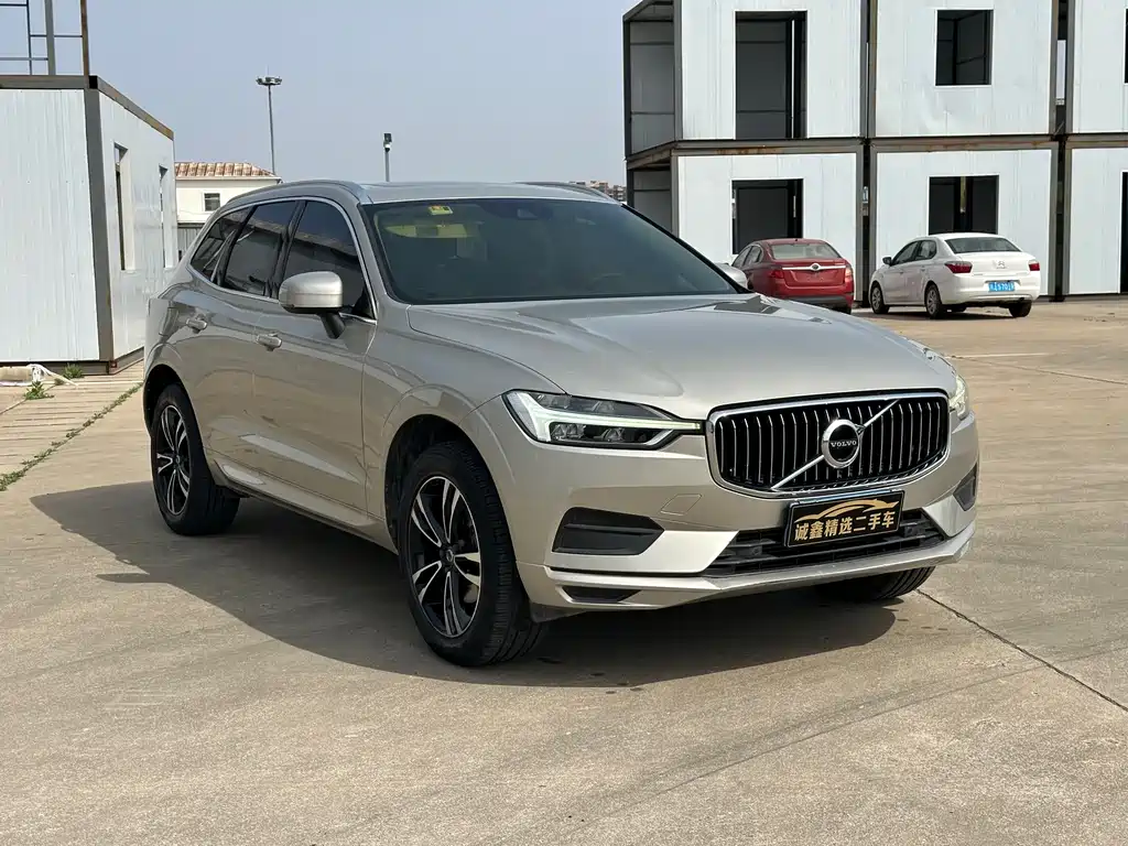 Volvo XC60 2018 — фото 3