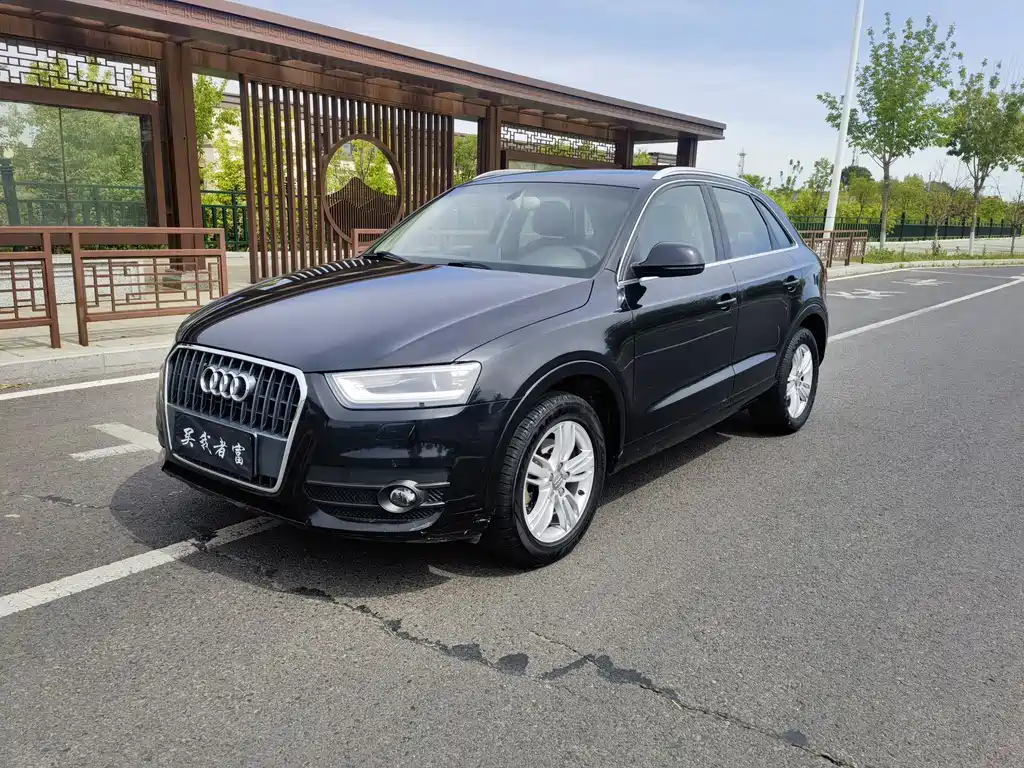 Audi Q3 2013 — фото 1