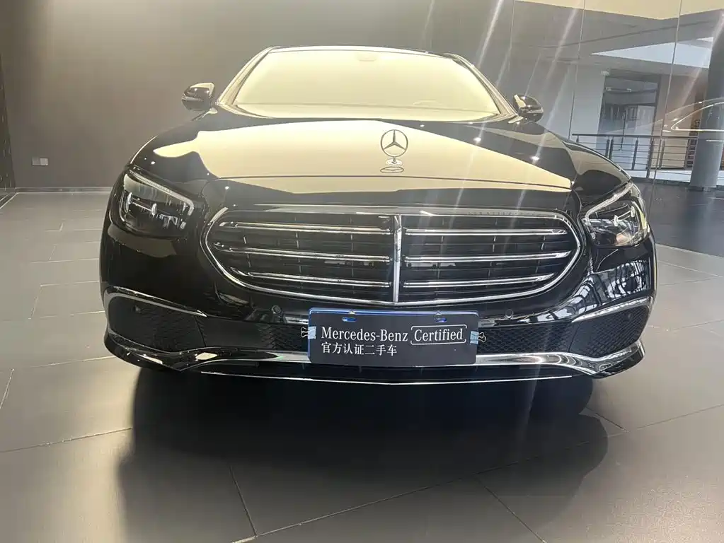 Mercedes-Benz E-Class 2022 — фото 2