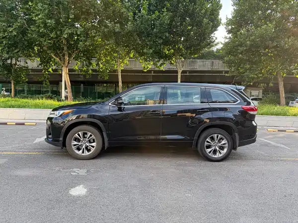 Toyota Highlander 2019
