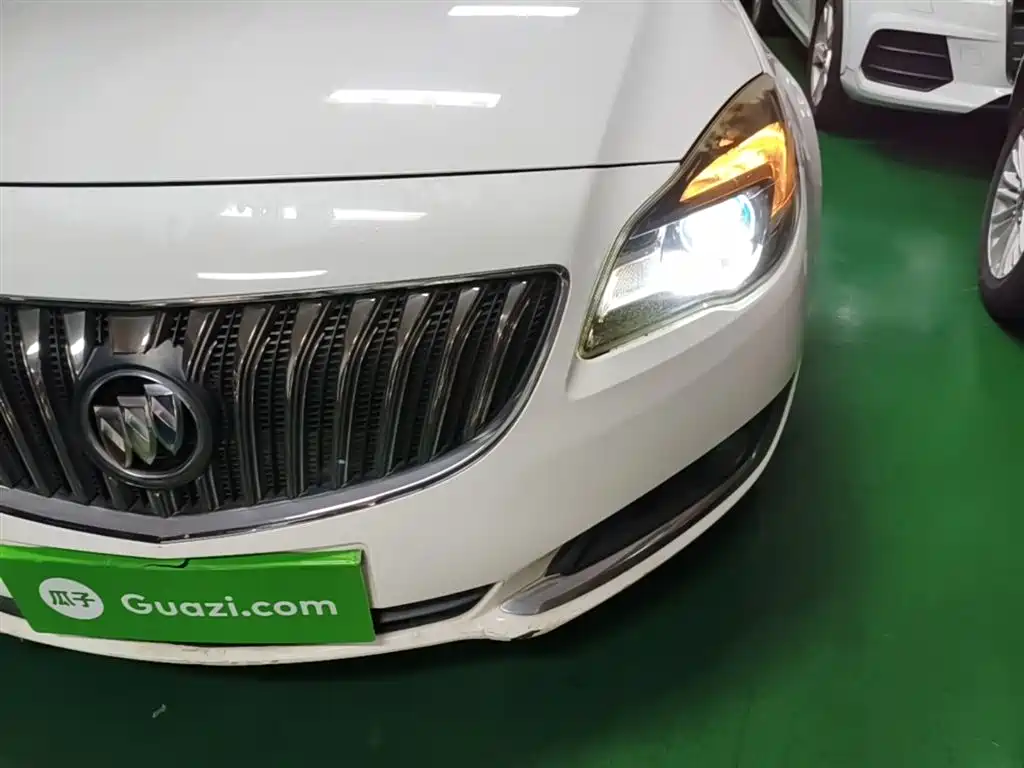 Buick Regal 2015 — фото 24