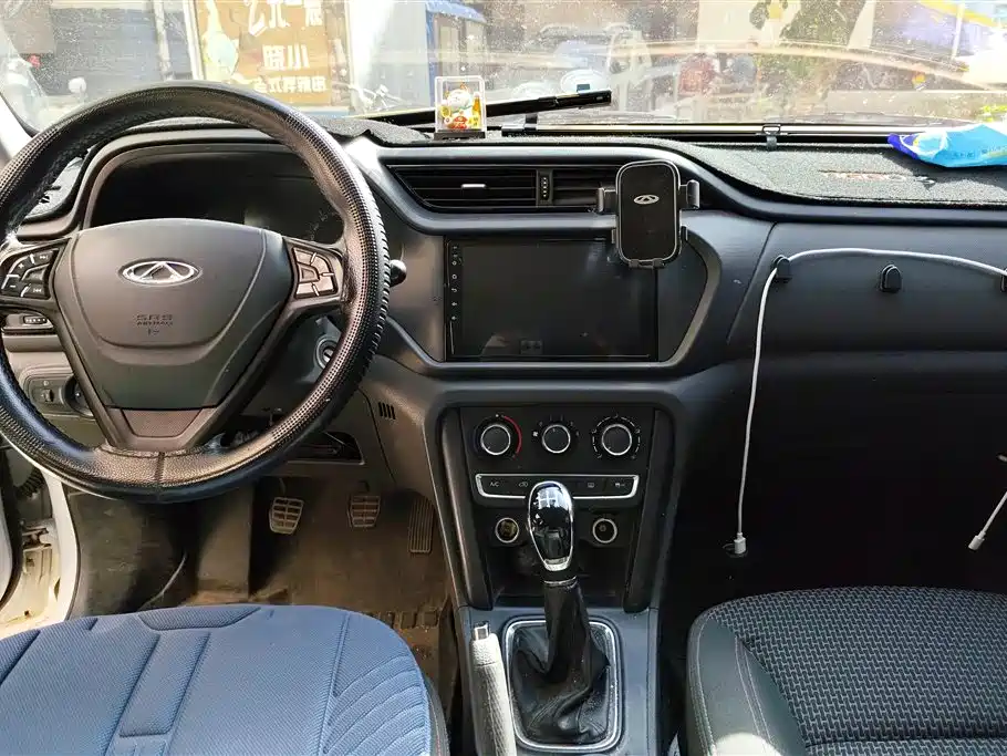Chery Tiggo 3 2019 — фото 12