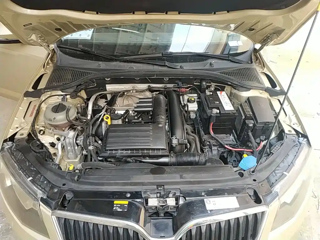 Skoda Octavia 2014 — фото 15