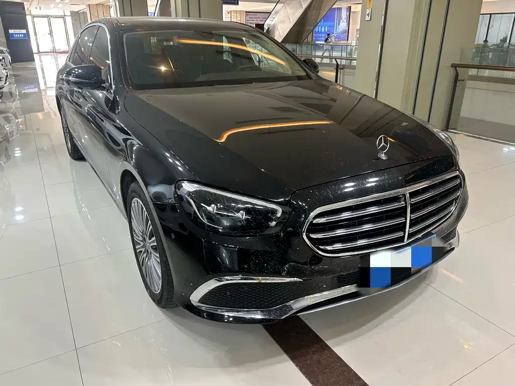 Mercedes-Benz E-Class 2023 — фото 3