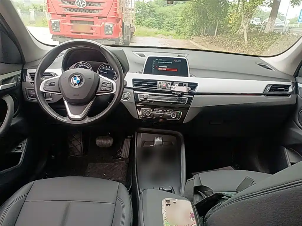 BMW X1 2018 — фото 10