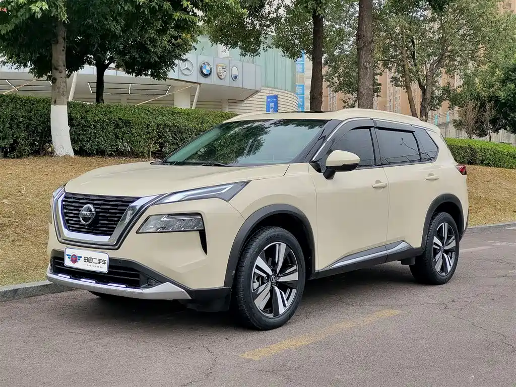 Nissan X-Trail 2022 — фото 1
