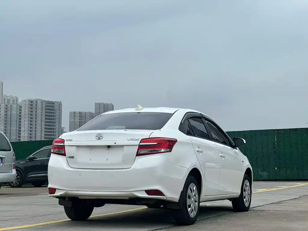 Toyota Vios 2020 — фото 7