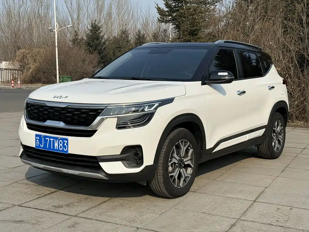 Kia KX3 2022 — фото 1