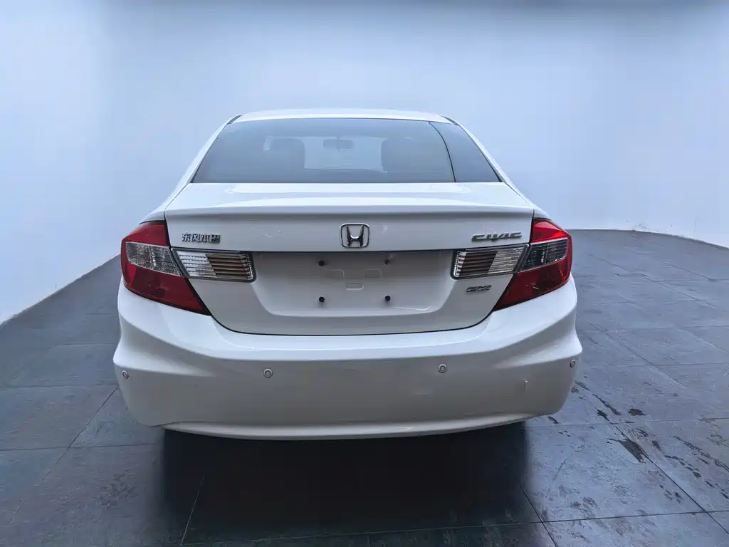 Honda Civic 2014 — фото 10