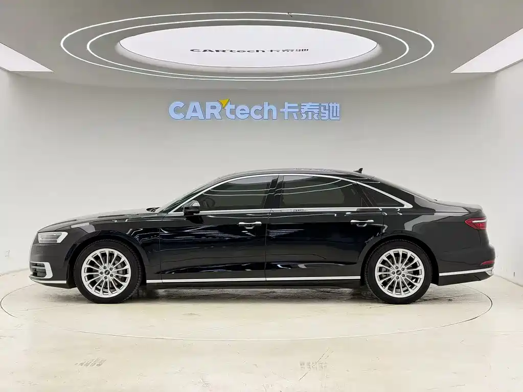 Audi A8 2022