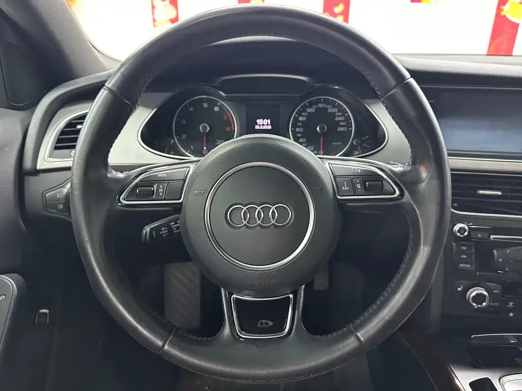 Audi A4L 2016 — фото 12