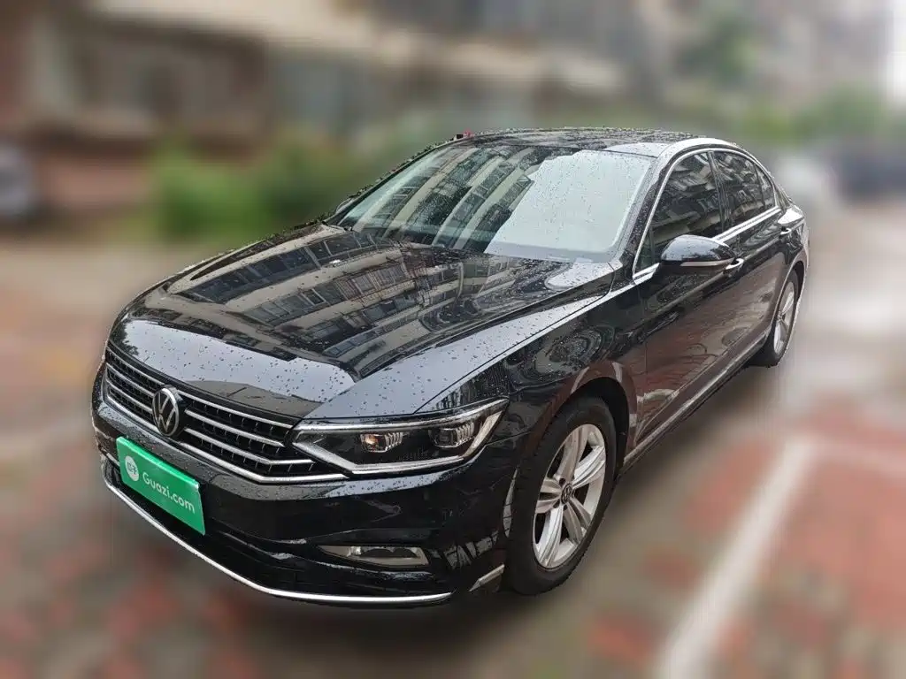 Volkswagen Magotan 2025