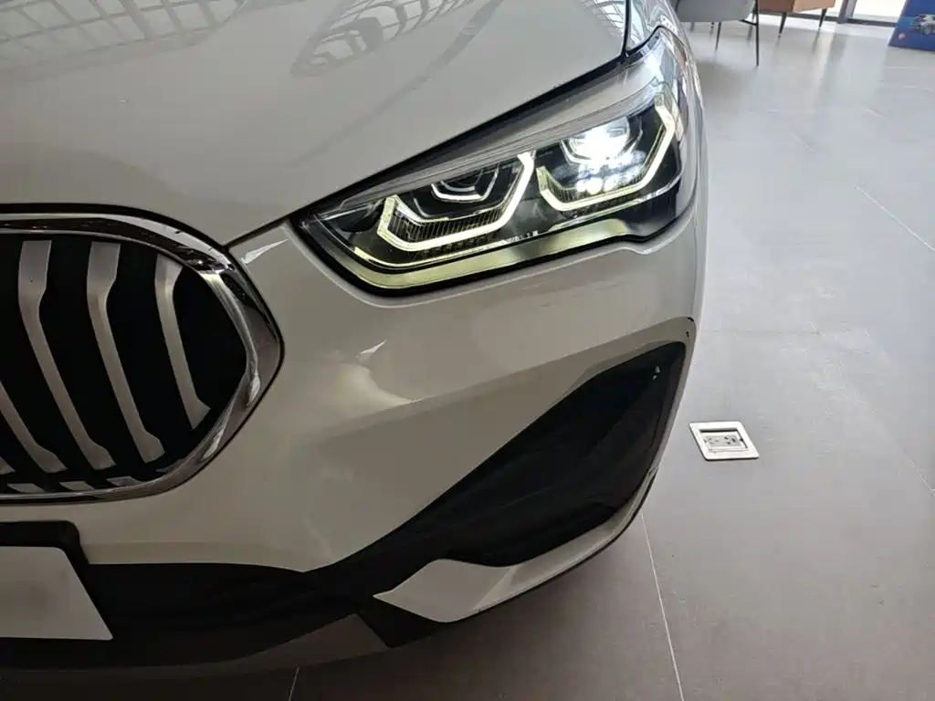 BMW X1 2021 — фото 24