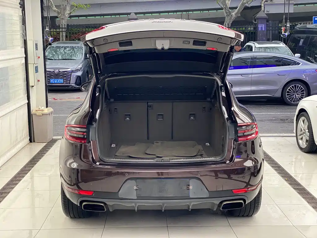 Porsche Macan 2017 — фото 10