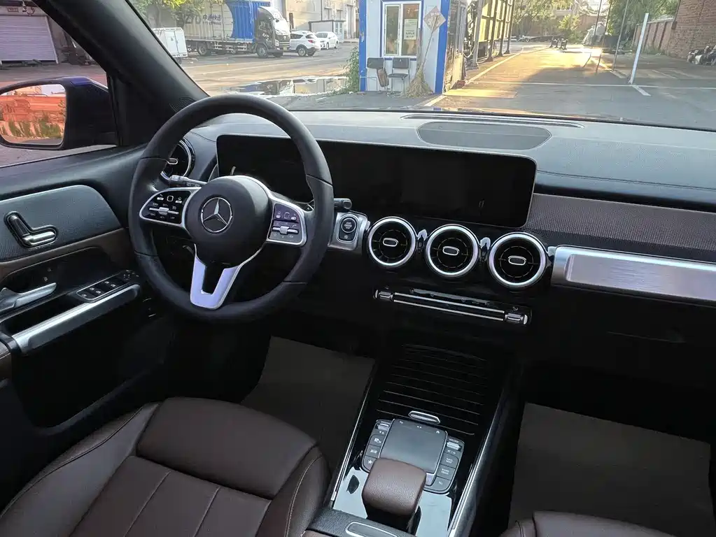 Mercedes-Benz GLB 2020 — фото 13