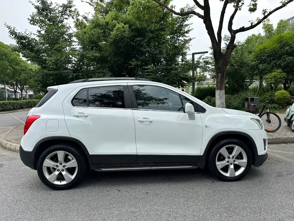 Chevrolet Trax 2015 — фото 4