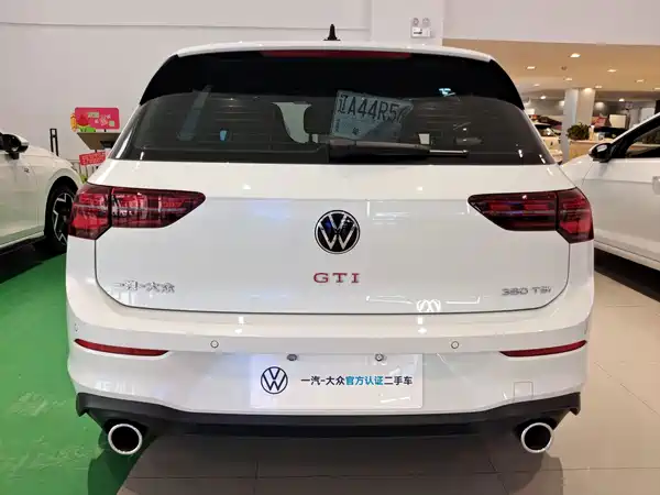 Volkswagen Golf GTI 2025