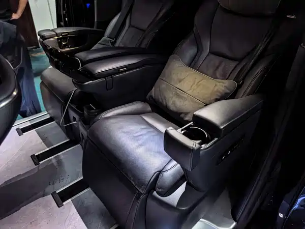 Lexus LM 2024