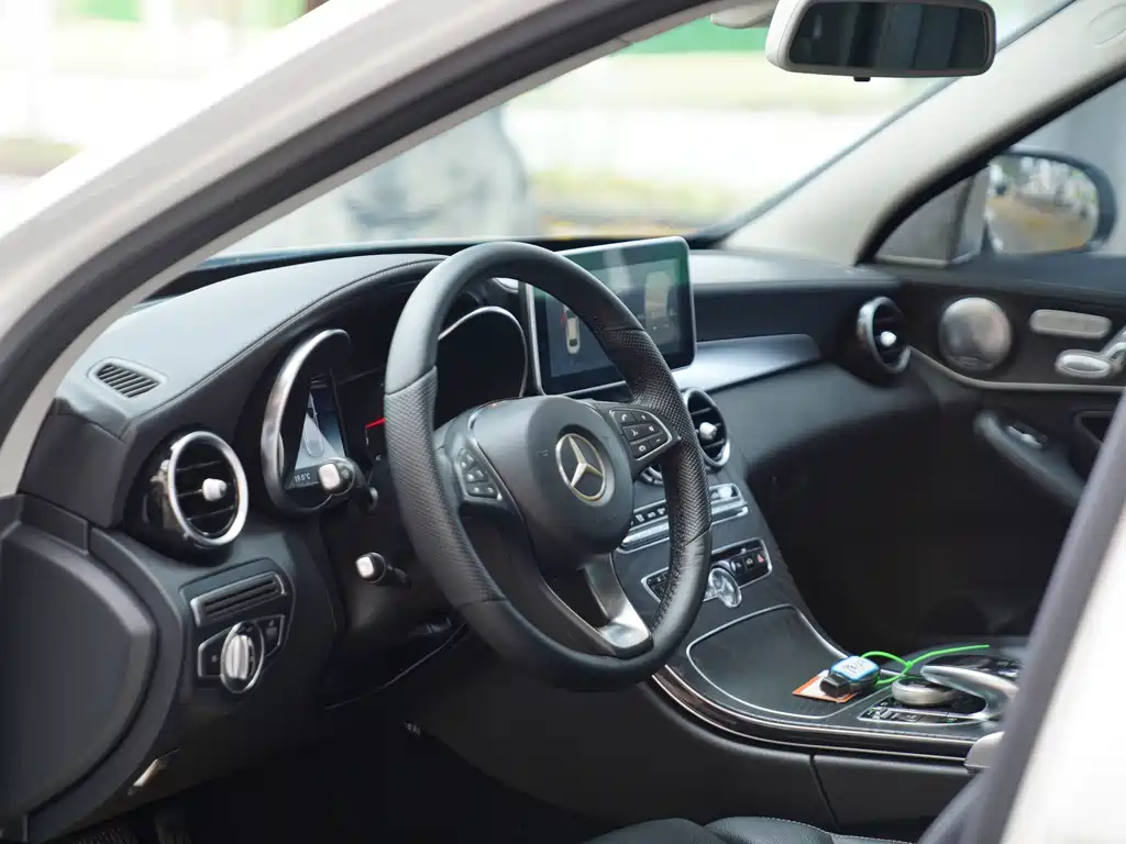 Mercedes-Benz C-Class 2018 — фото 13